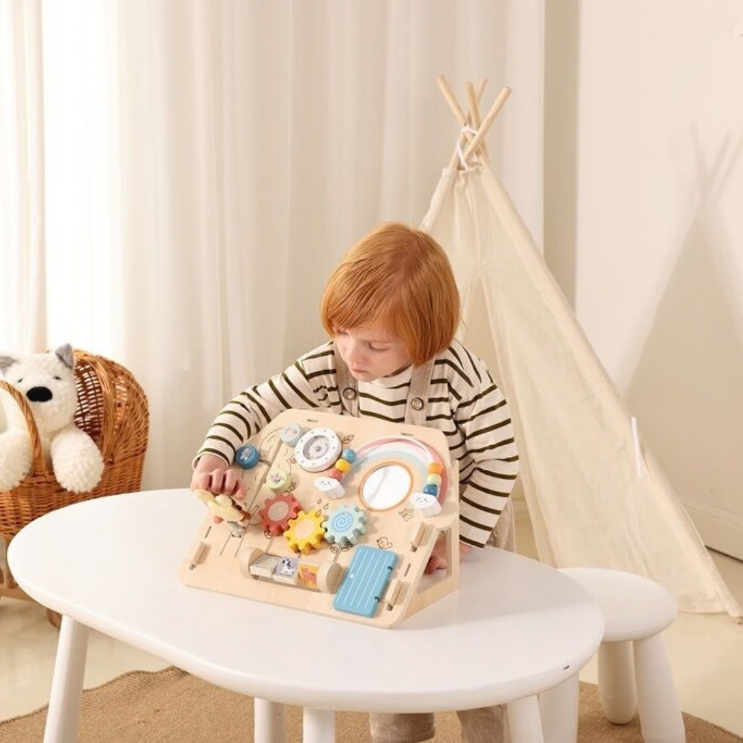 Дървен сензорен бизи борд къща с лъв 2Kids Toys