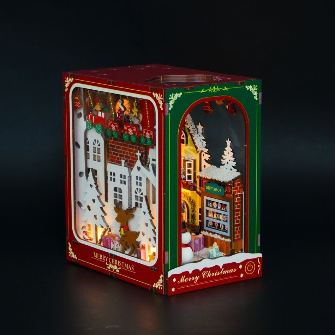 Сглобяем модел Book Nook White Christmas с LED осветление 2Kids Toys – снимка 7