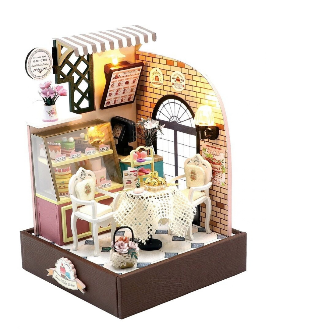 Сглобяема 3D миниатюра Sugar Cake Station с LED осветление 2Kids Toys – снимка 3